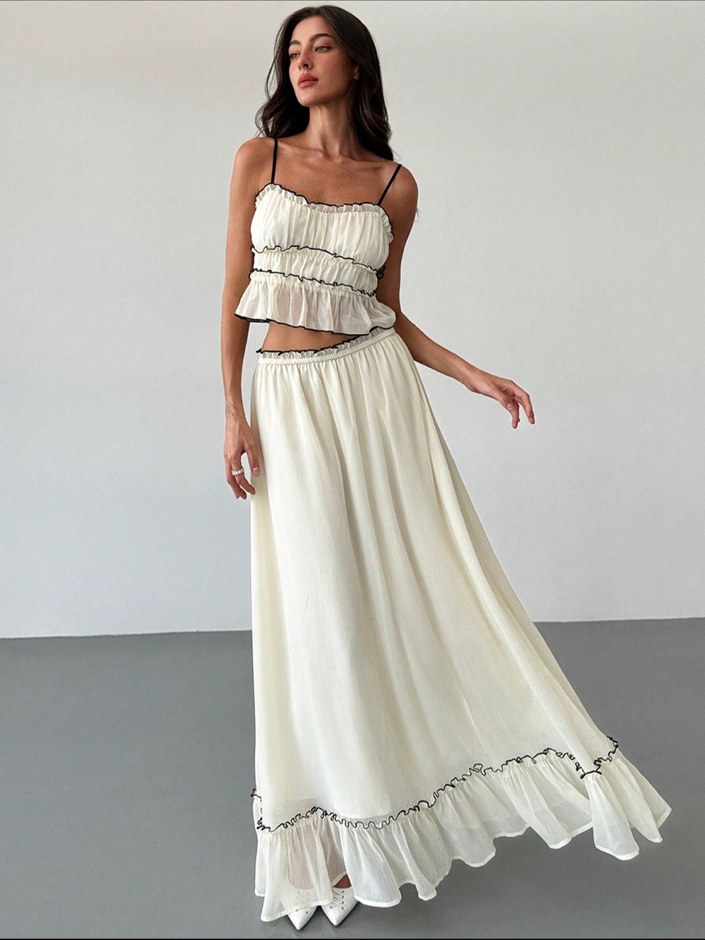 Aloruh Romantic Date/ Vacation Contrast Two-Piece ruffle Set black contrast - Picture 3 of 4